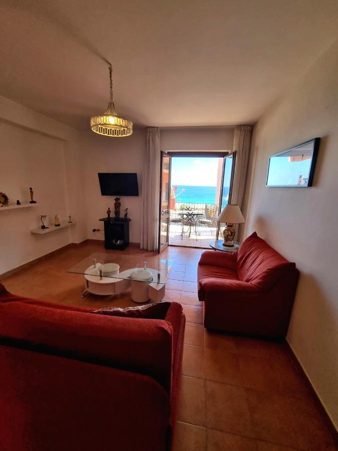 Ferienwohnung Casa Tritone Mazzeo Exterior foto