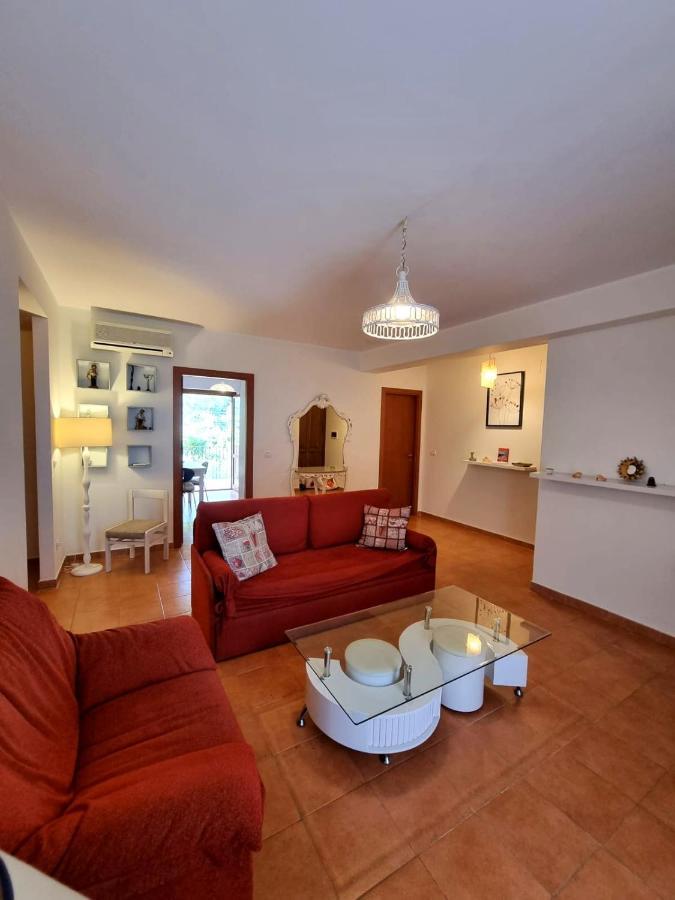 Ferienwohnung Casa Tritone Mazzeo Exterior foto